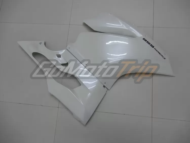 Ducati-959-PANIGALE-Pearl-White-Fairing-10