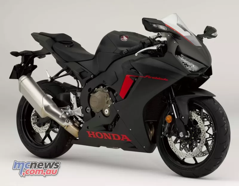 2017-Honda-CBR1000RR-Fireblade-Black