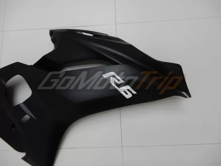2017-Yamaha-YZF‑R6-Black-Fairing-12