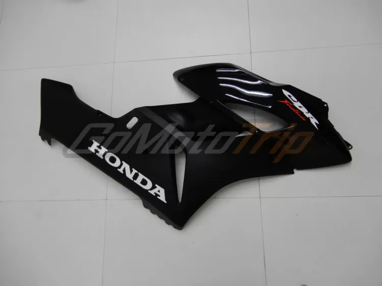 2004-2005-Honda-CBR1000RR-Classic-Black-Bodywork-10