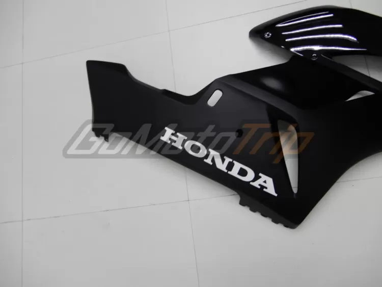 2004-2005-Honda-CBR1000RR-Classic-Black-Bodywork-12