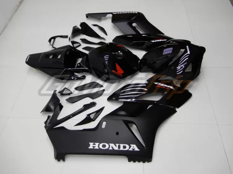 2004-2005-Honda-CBR1000RR-Classic-Black-Bodywork-6