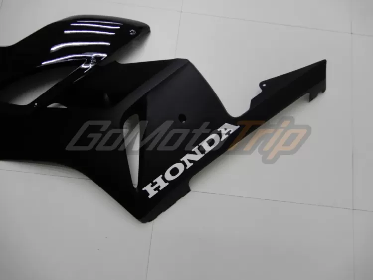 2004-2005-Honda-CBR1000RR-Classic-Black-Bodywork-9