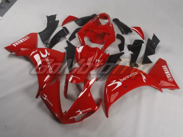 2009-2011-Yamaha-YZF-R1-Bennetts-Red-Fairing-2