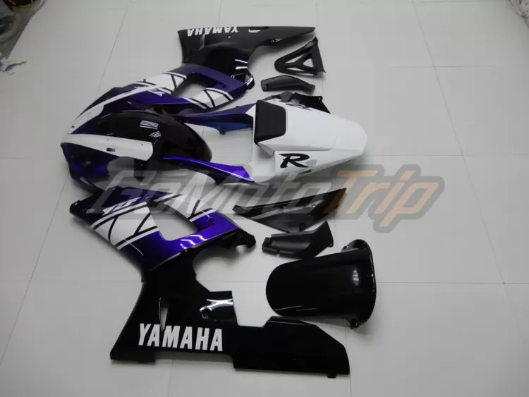 2000-2001-Yamaha-YZF-R1-Black-Purple-Fairing-4