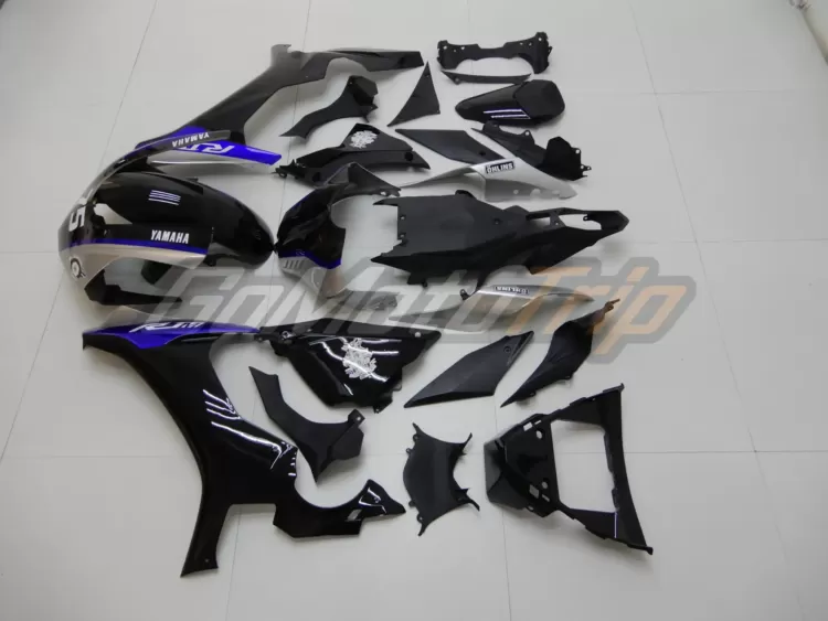 2015-2019-Yamaha-YZF-R1-Black-Liquid-Metal-Fairing-4