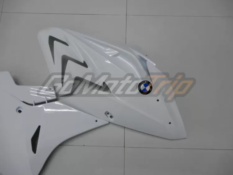 2017-2018-BMW-S1000RR-Pearl-White-Fairing-11
