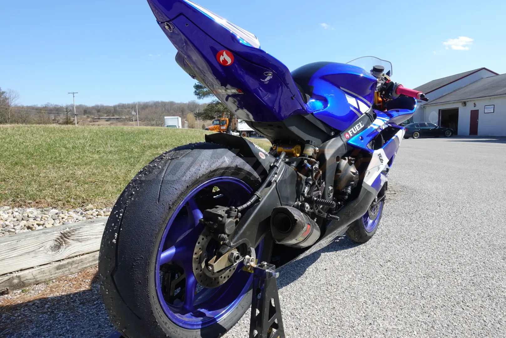 Rider-Review-Dennis-Yamaha-YZF-R6-Factory-Edition-Racing-Fairing-3