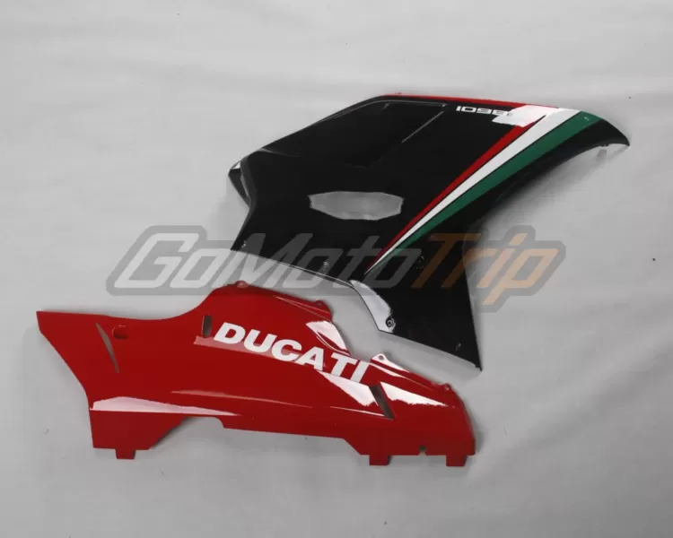Ducati-1098-s-Black-Tricolore-Fairing-4