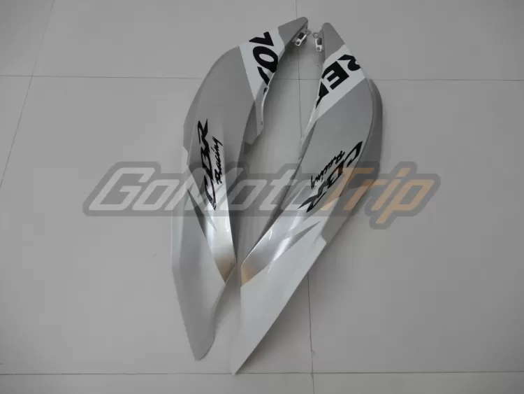 2007-2008-Honda-CBR600RR-Silver-White-REPSOL-Fairing-11