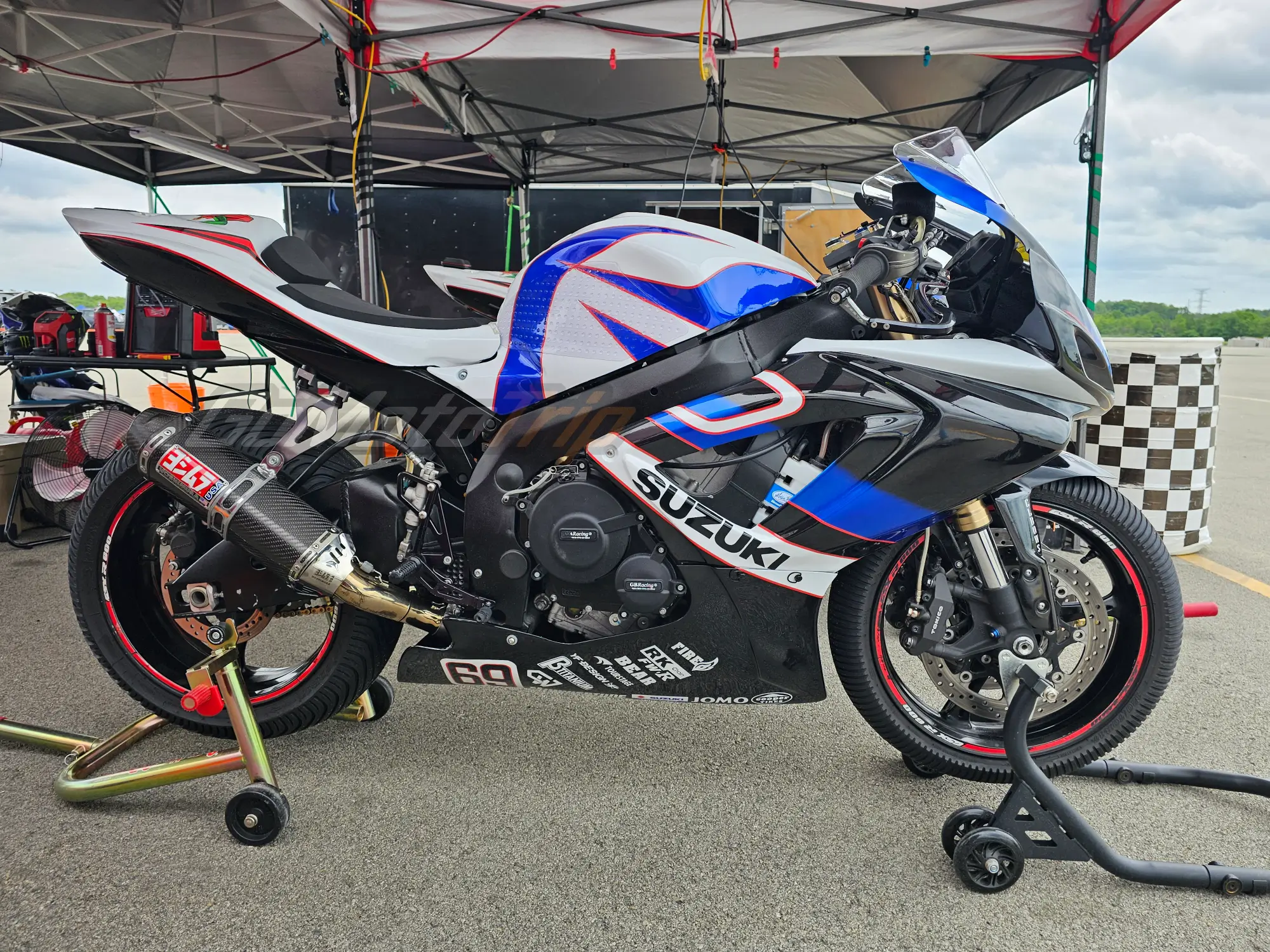 Rider Review 170009 Paul - Suzuki K6 Race Bodywork 5