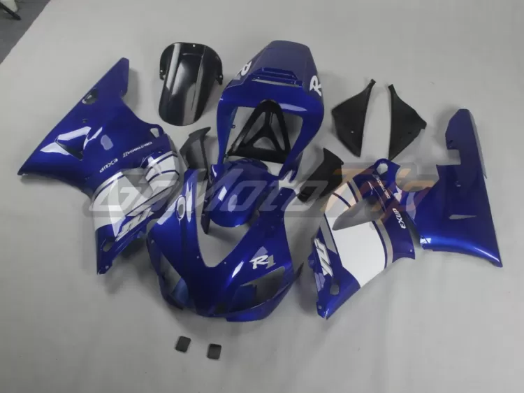 1998-1999-Yamaha-YZF-R1-Blue-Fairing-2