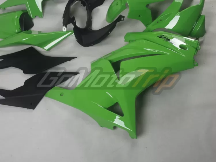 2008-2012-Kawasaki-Ninja-250R-Lime-Green-Fairing-5