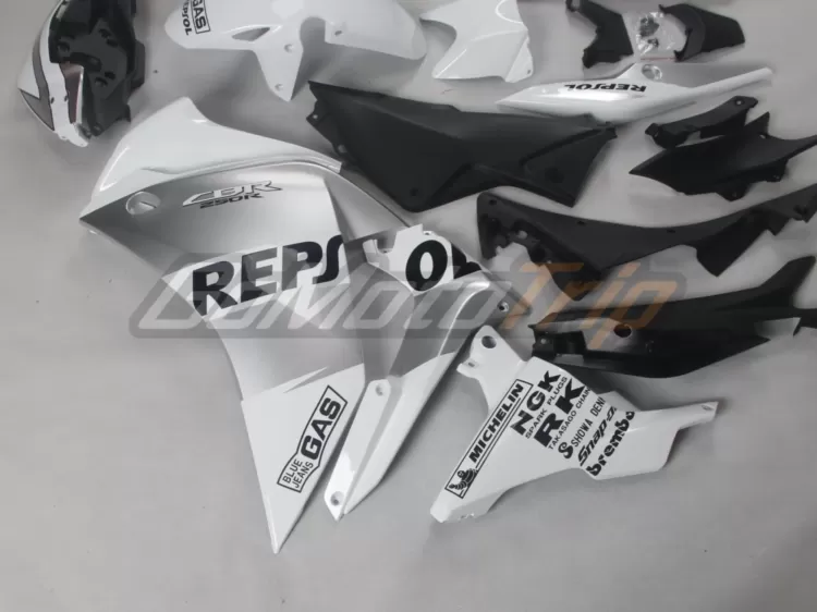 2011-2015-Honda-CBR250R-Silver-White-REPSOL-Fairing-6
