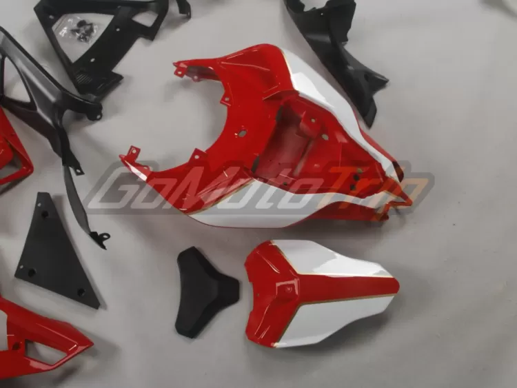 Ducati-1198-Red-Fairing-12