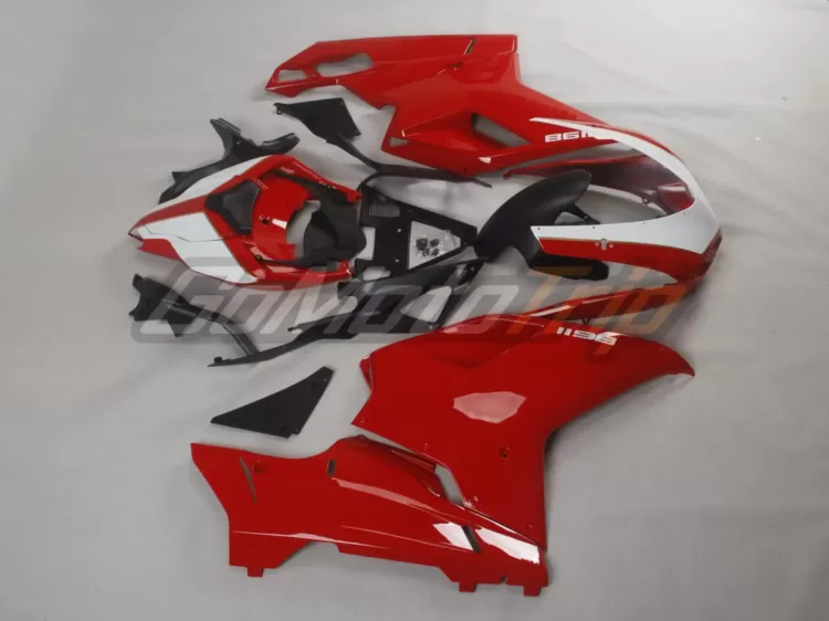 Ducati-1198-Red-Fairing-5