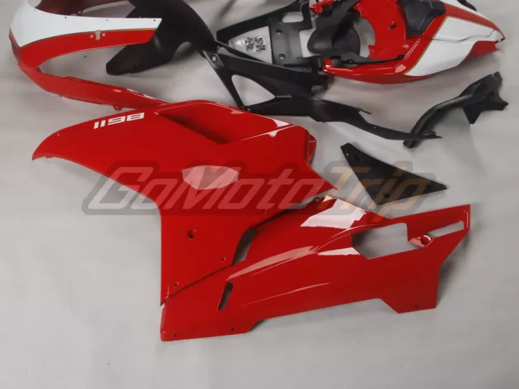 Ducati-1198-Red-Fairing-6