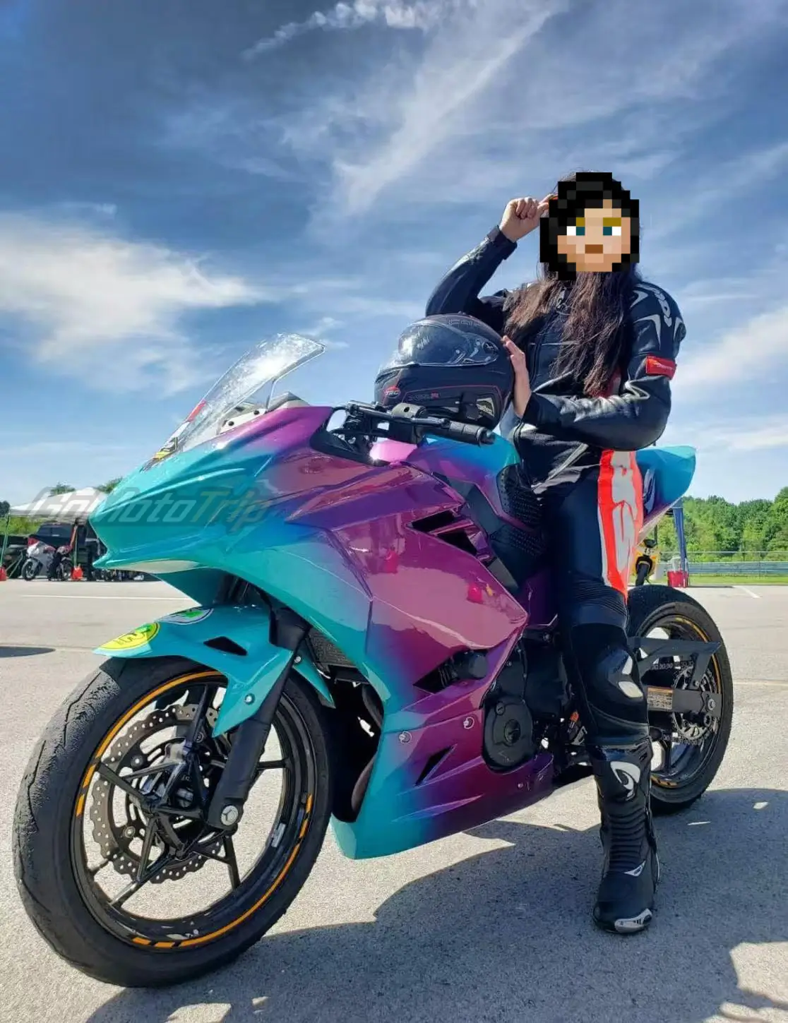 Kawasaki Ninja 400 Turquoise Wine Fade Race Bodywork On Bike 2 - Gomototrip Kawasaki Ninja 400 Turquoise Wine Fade Race Bodywork On Bike 2