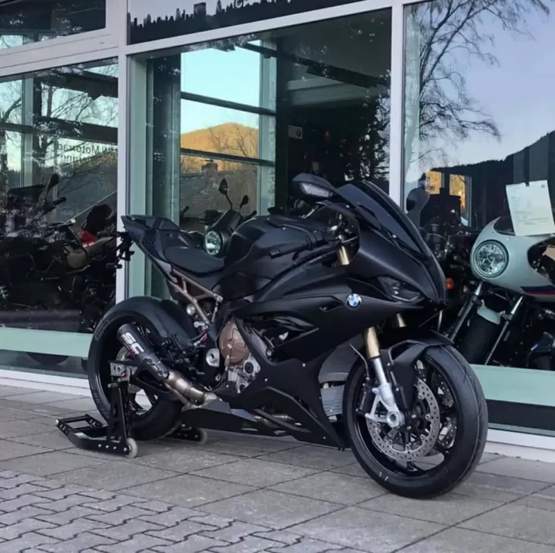 2019-2021-BMW-S1000RR-Black