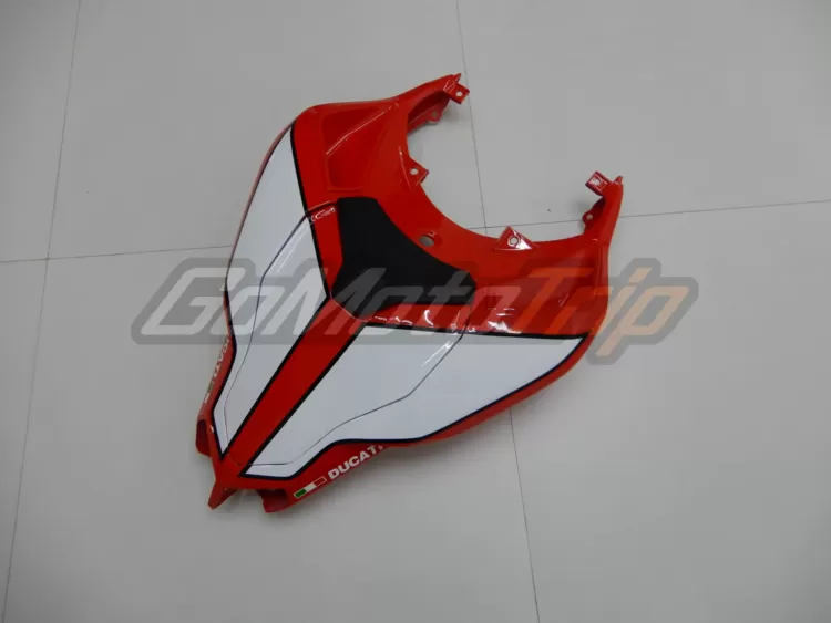 Ducati-1098-Red-Fairing-17