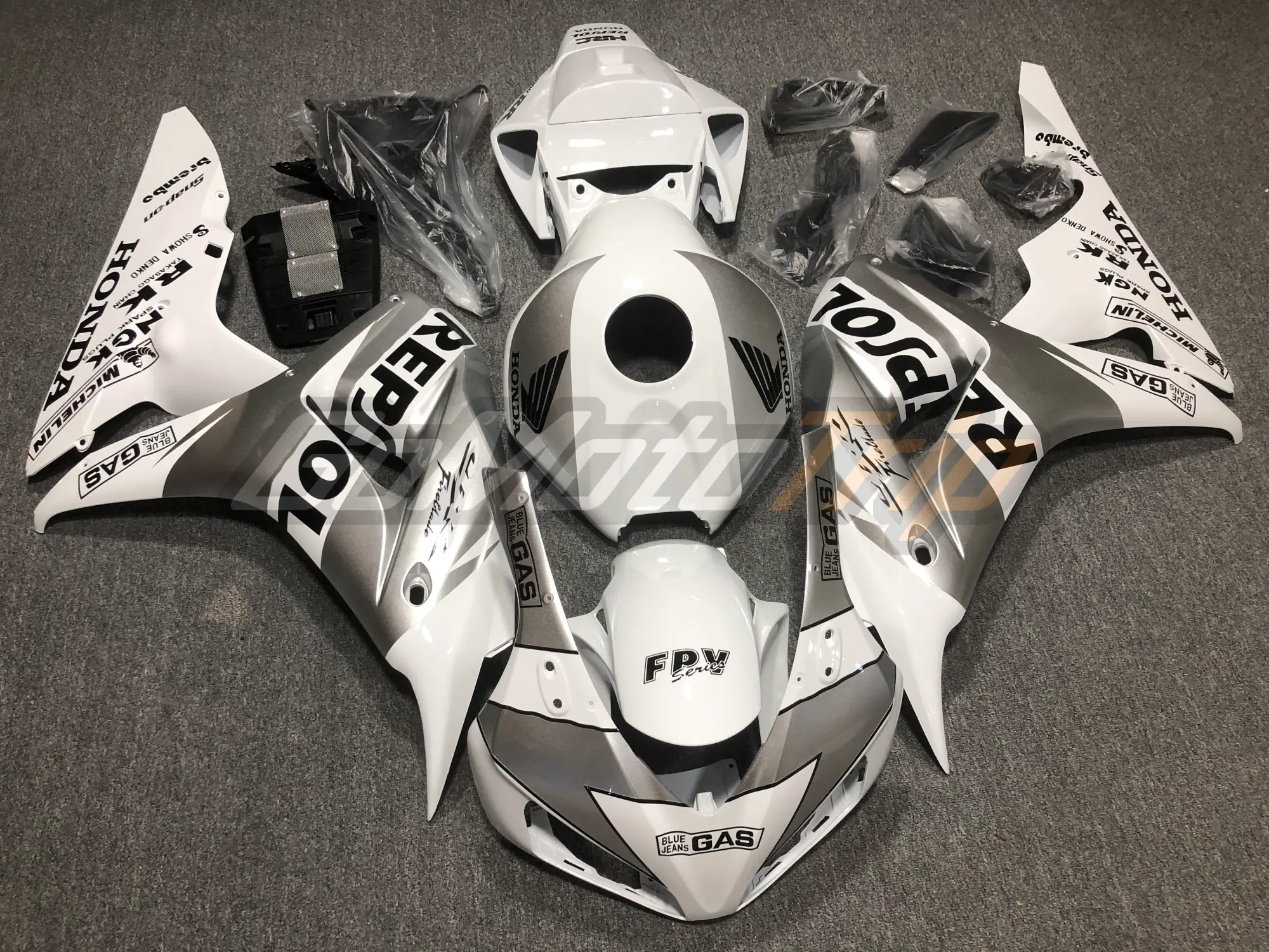 thumbnail image 2 of Honda CBR1000RR 2006-2007 Fairing Kit, Silver Repsol Design – Pre-Drilled ABS Plastic 2 of 5