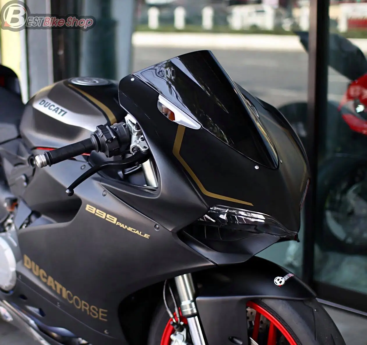 Ducati-899-PANIGALE-Black-6