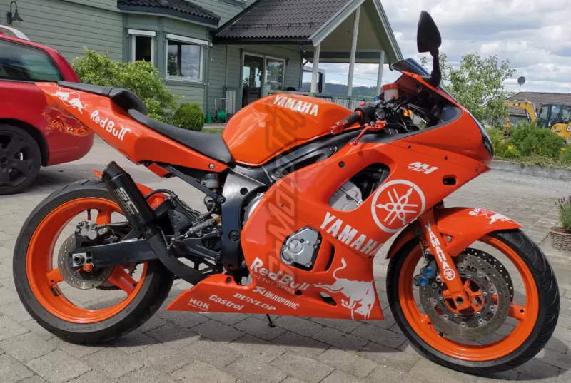 Rider-Review-100594-Kjell-Erik-Yamaha-YZF-R6-Orange-Red-Bull-Fairing-1