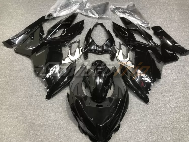 Kawasaki-Ninja-400-Glossy-Black-Fairing-1