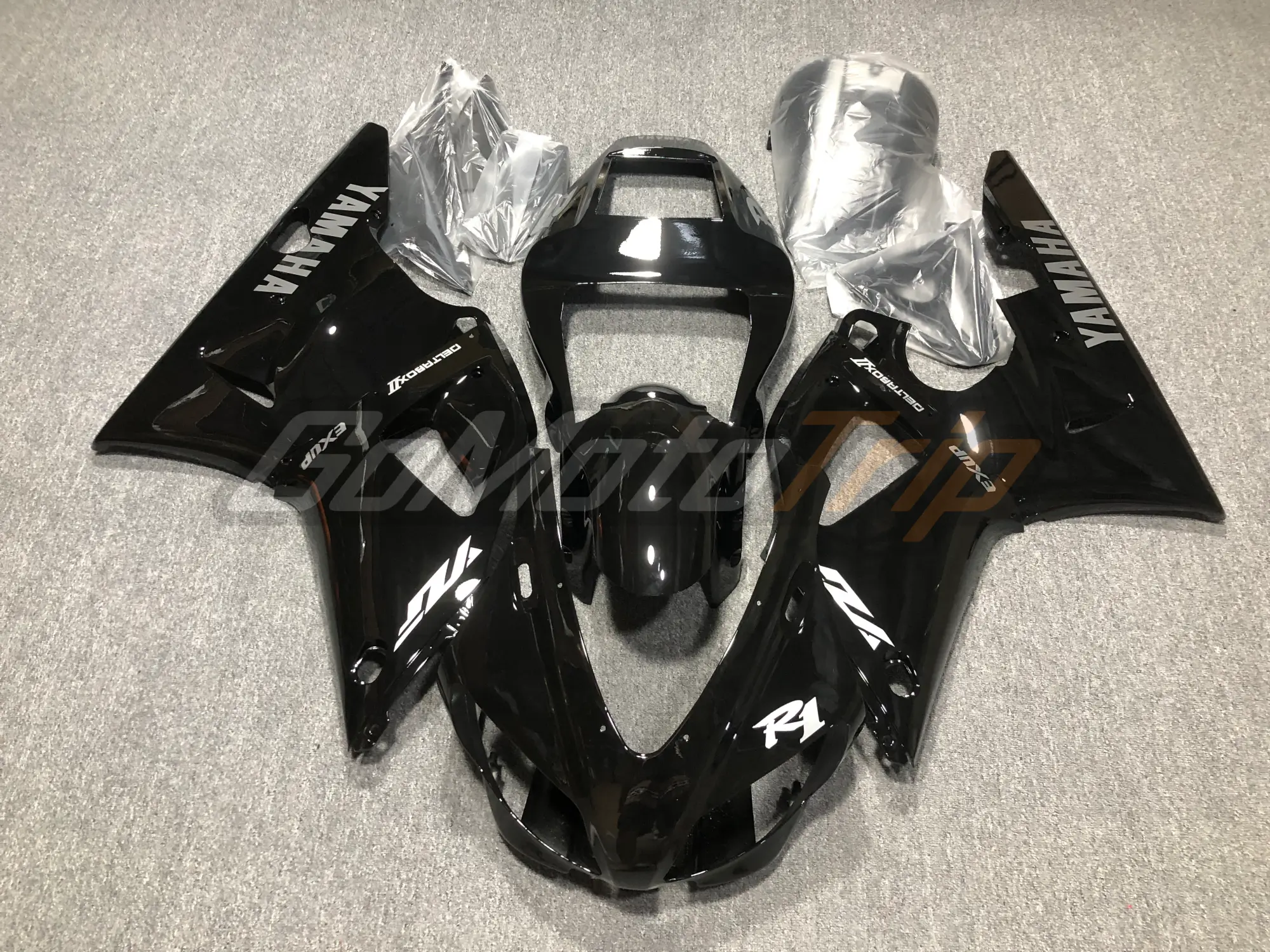 1998 1999 Yamaha Yzf R1 Black Fairing 1