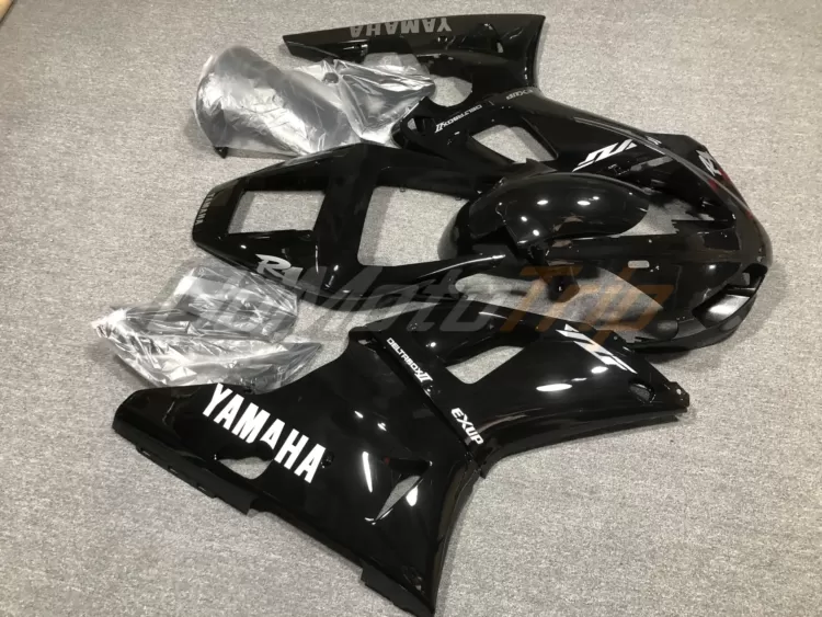 1998 1999 Yamaha Yzf R1 Black Fairing 3