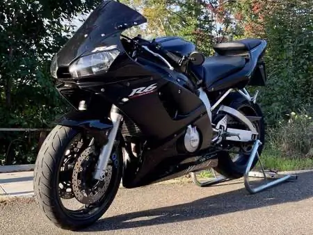 1998 2002 Yamaha Yzf R6 Black Fairing 0