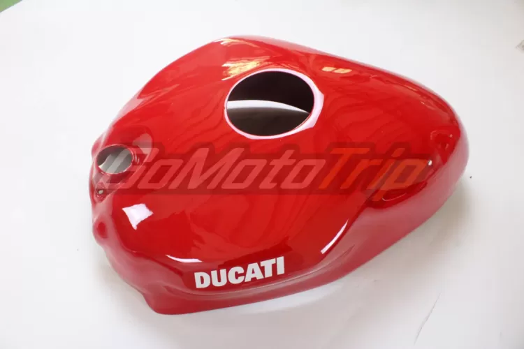 Ducati 899 Panigale S Tricolore Fairing 6