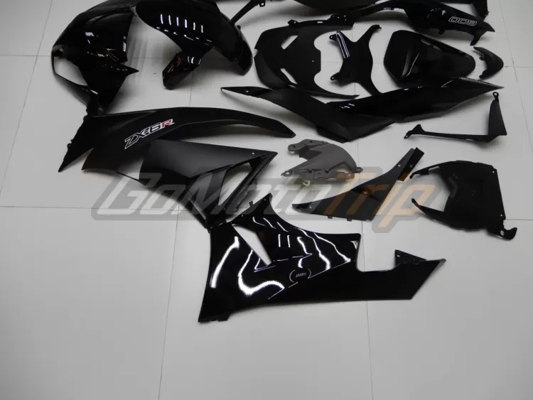 2012 Kawasaki Ninja Zx 6r Black Fairing 7