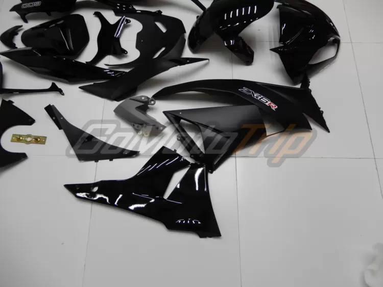 2012 Kawasaki Ninja Zx 6r Black Fairing 8
