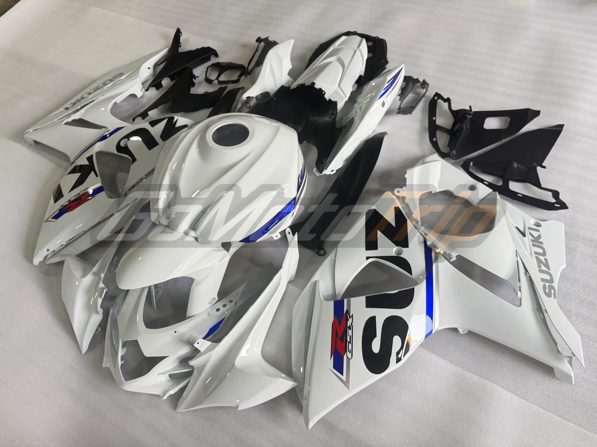 2009 2016 Suzuki Gsx R1000 White Fairing Kit 2 - Gomototrip 2009-2016 Suzuki GSX-R1000 White Fairing Kit 2