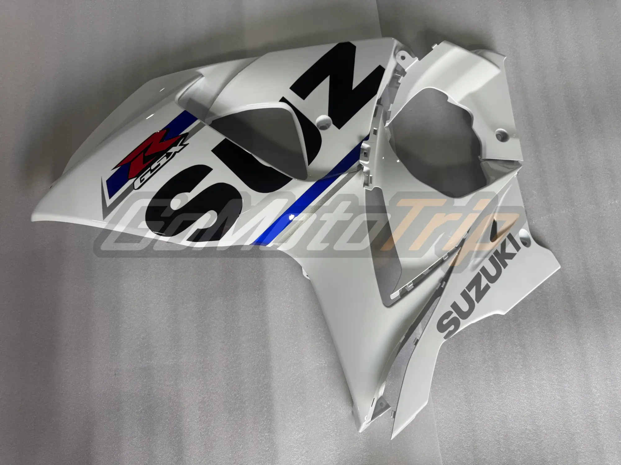 2009 2016 Suzuki Gsx R1000 White Fairing Kit 6 - Gomototrip 2009-2016 Suzuki GSX-R1000 White Fairing Kit 6
