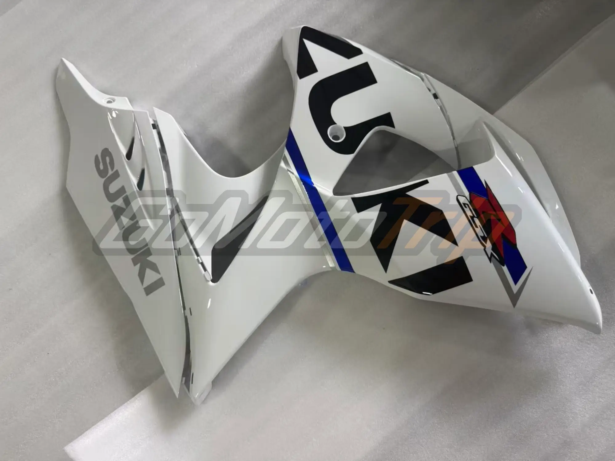 2009 2016 Suzuki Gsx R1000 White Fairing Kit 7 - Gomototrip 2009-2016 Suzuki GSX-R1000 White Fairing Kit 7