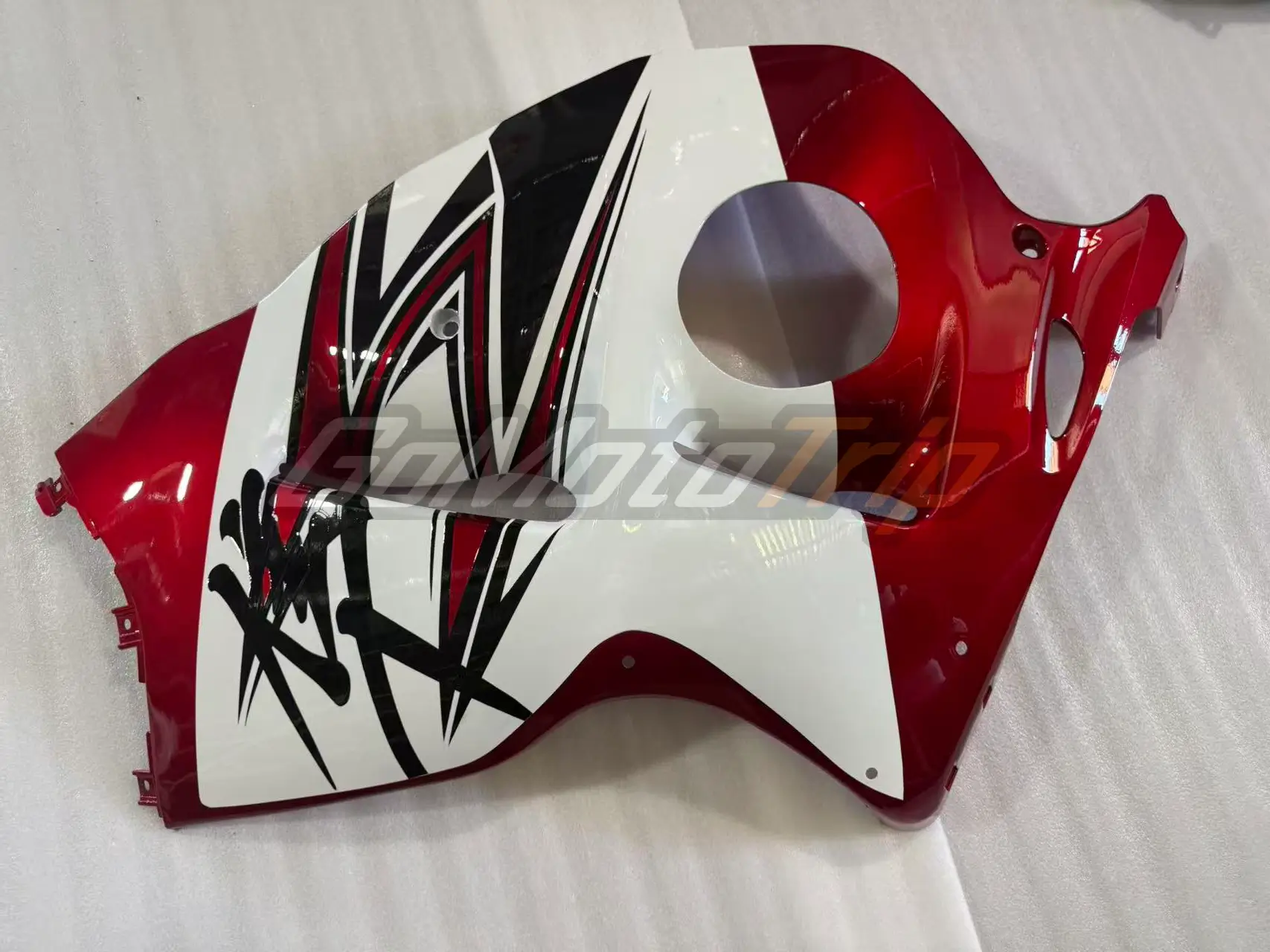 1999 2007 Suzuki Hayabusa Red White Fairing Kit 7 - Gomototrip 1999-2007 Suzuki Hayabusa Red White Fairing Kit 7