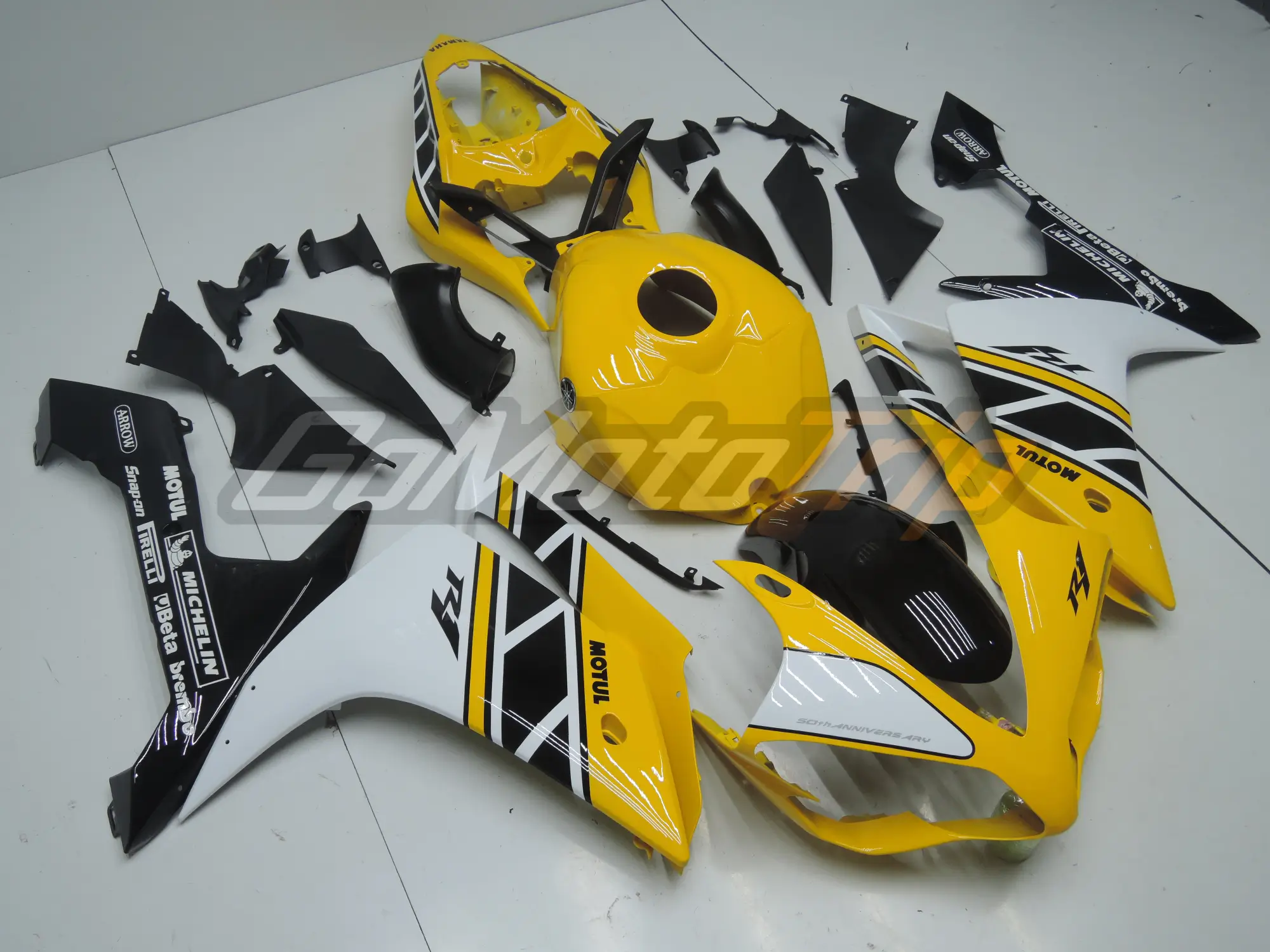 thumbnail interactive-video image 1 of Custom Fit ABS Fairing Kit For 2007-2008 Yamaha YZF R1 – Gloss & Matte Black, Pre-Drilled, Full Set 1 of 3