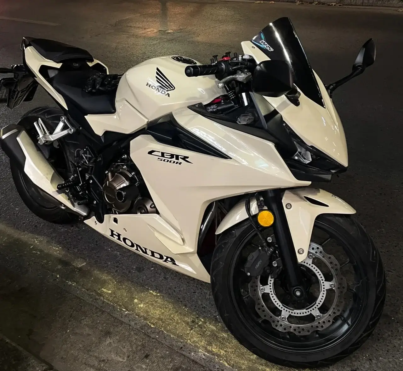 2019-2023 Honda CBR500R Pearl White Fairing 10