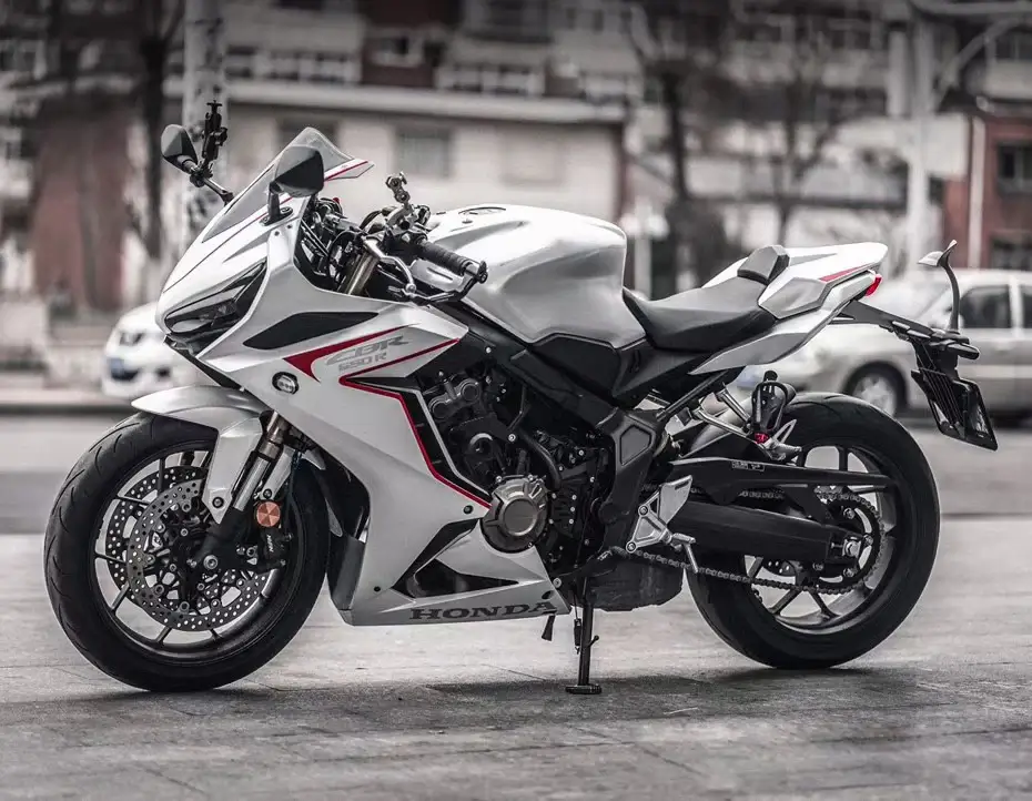 2019-2023 Honda CBR650R White Fairing 9