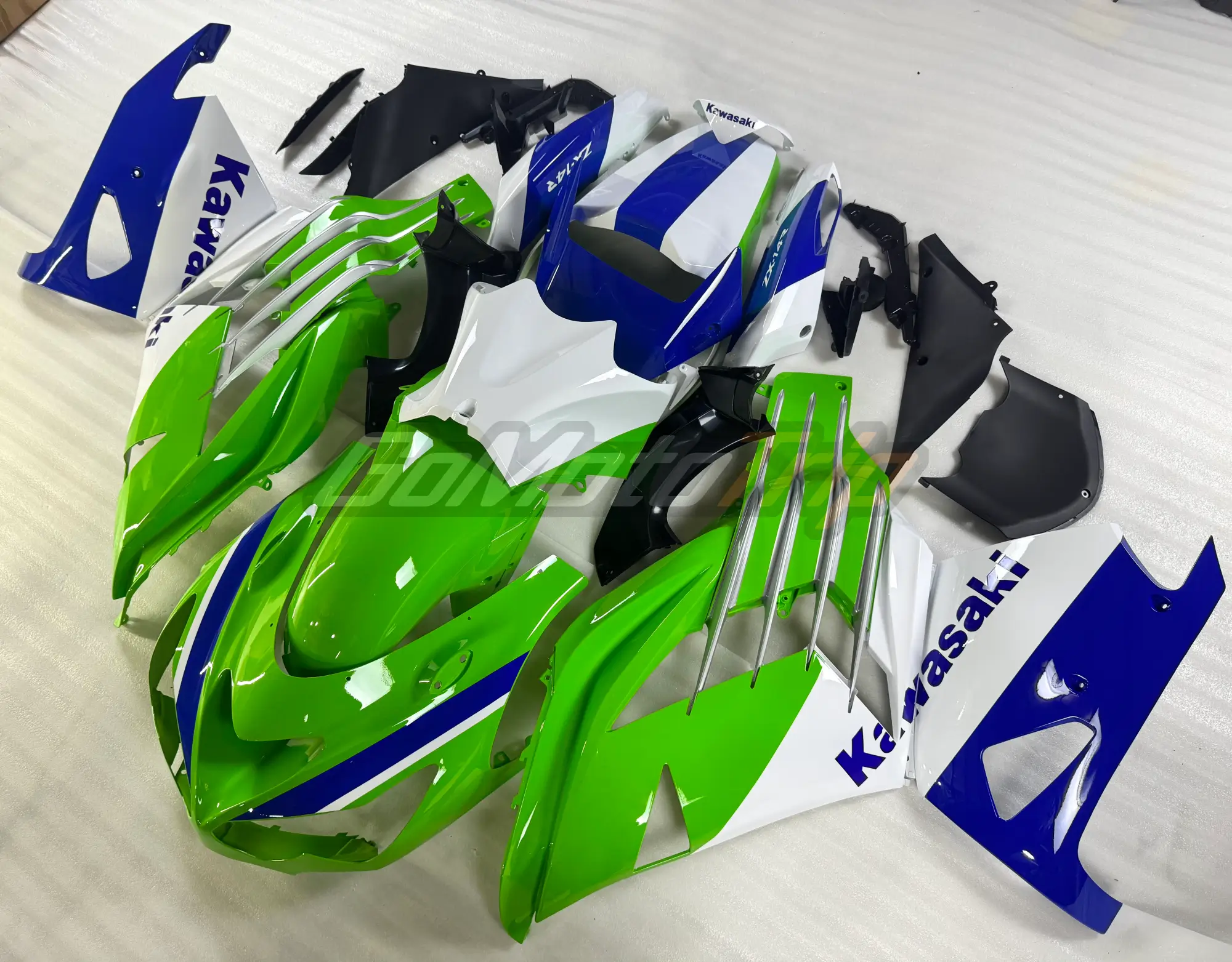 2024 Kawasaki Ninja Zx 14R 40Th Anniversary Edition Fairing 2 - Gomototrip 2024 Kawasaki Ninja ZX-14R 40th Anniversary Edition Fairing 2